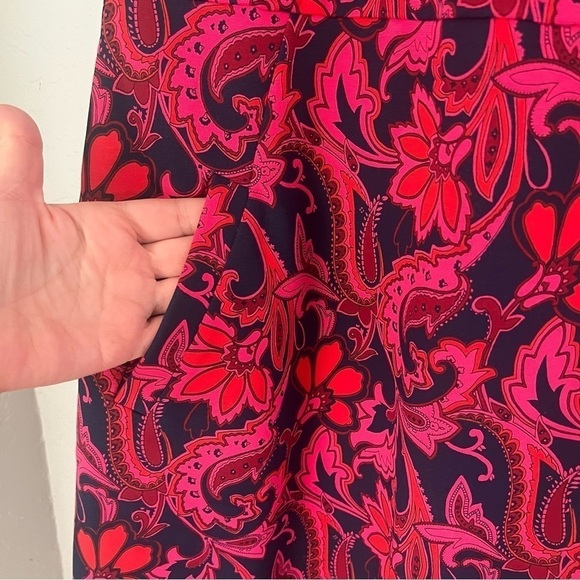 Lands End Women Sz 10 Sleeveless Ponte Knit Floral Sheath Dress Paisley Pockets - Picture 6 of 12